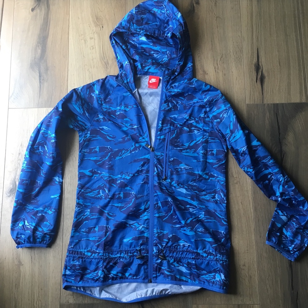 🌼 NIKE Blue Camo Trail Running Jacket
